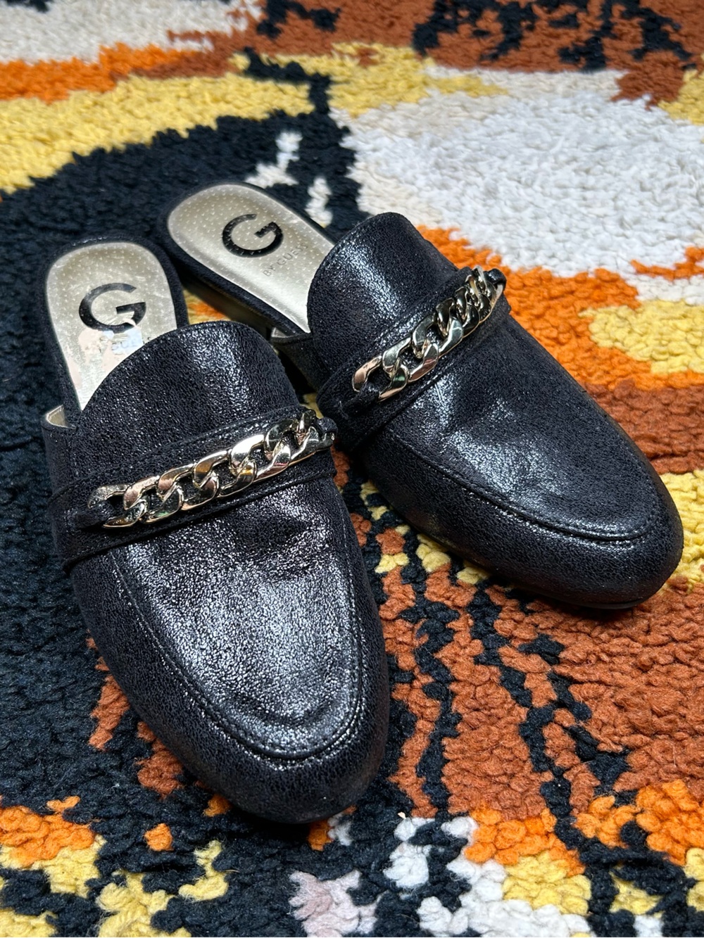 Cutesy, G BY GUESS, slip on metallic, chain loafers!!